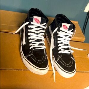 Vans Sk8 Hi Size 8